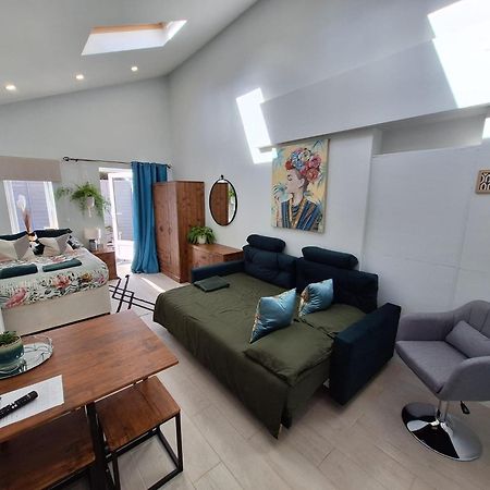 New, Stylish Studio Flat With Private Patio And Free On-Street Parking Check Out At 11Am Bournemouth Exterior foto